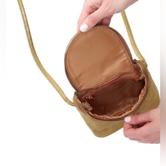 NWT! HOBO Leather Gold Shimmer Fern Saddle Crossbody Bag - Picture 6 of 10